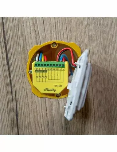 Shelly Plus RGBW PM Wireless LED Controller Photo 4