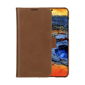 Flip maciņš dbramante1928 Lynge priekš Samsung Galaxy A56 5G — brūns, 3 kartīšu kabatas, piemērots 6,7" (17 cm) ekrānam