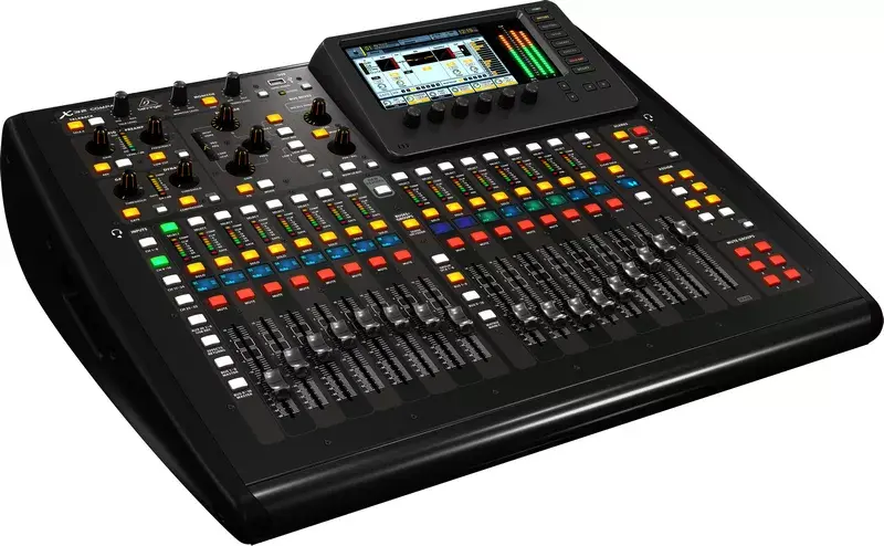 Микшер Behringer X32 Compact Photo 3