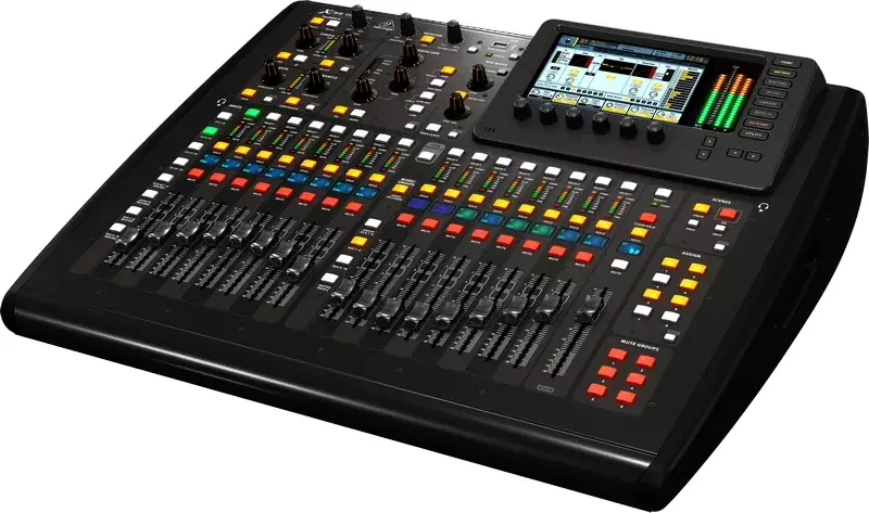 Микшер Behringer X32 Compact Photo 5