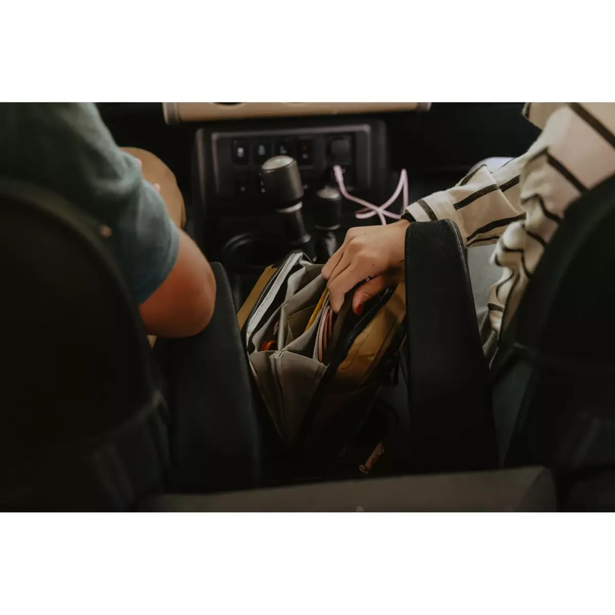 Peak Design BTP-CY-3 compact carry pouch Photo 10