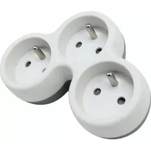 Power strip triple with grounding Plastrol W-72000 — 3 outputs, grounded