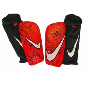 Щитки для ног NIKE Mercurial Lite CR7 FJ4869-696 — лёгкие защитные футбольные наголенники