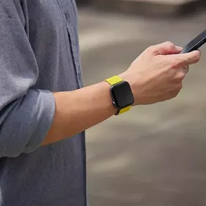 Aizvietojošs magnētiskais divpusējs siksniņa Uniq Revix priekš Apple Watch 42/44/45/49 mm — rozā