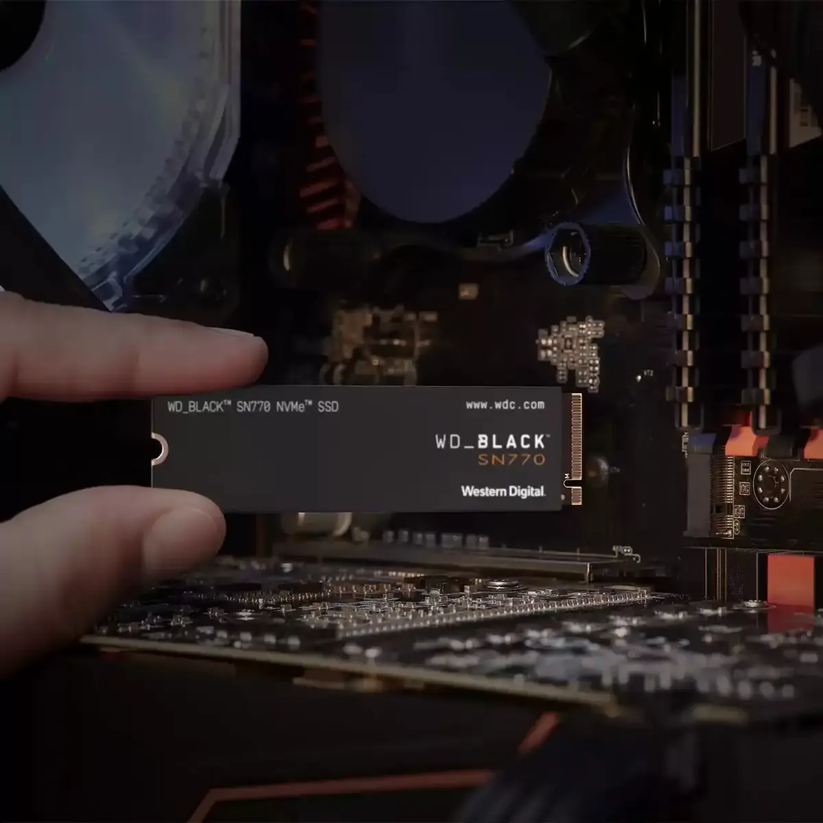 SSD диск Western Digital 2 ТБ Black SN770 Photo 6