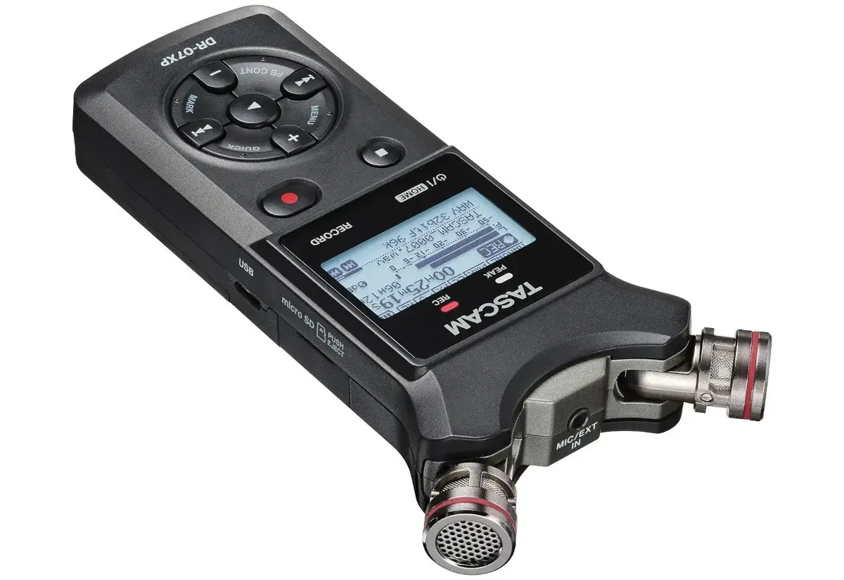Tascam DR-07XP портативный 2‑трековый рекордер Photo 2