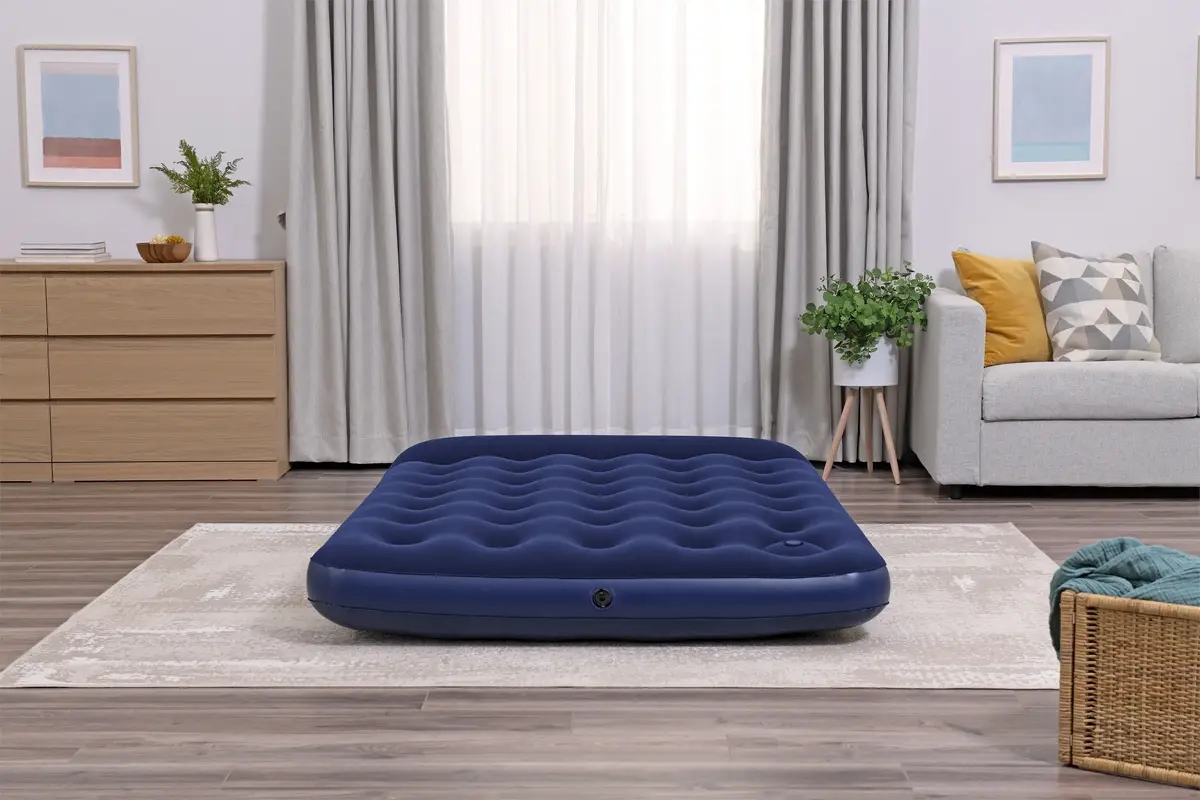 Bestway Full air mattress with built-in foot pump Photo 9