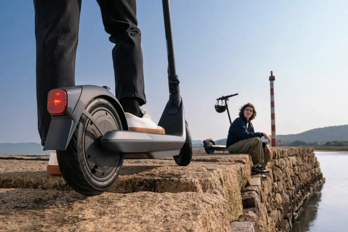 Classic scooter Ninebot by Segway E2 Pro Photo 6