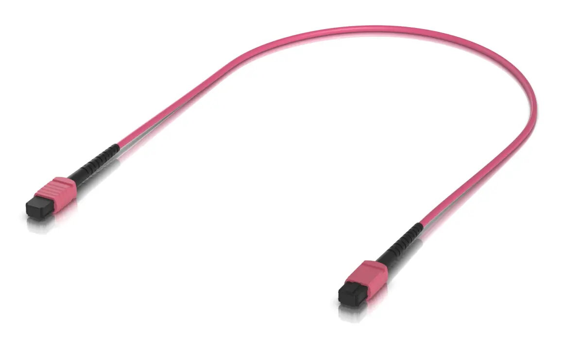 Ubiquiti InfiniBand un optiskās šķiedras kabelis
