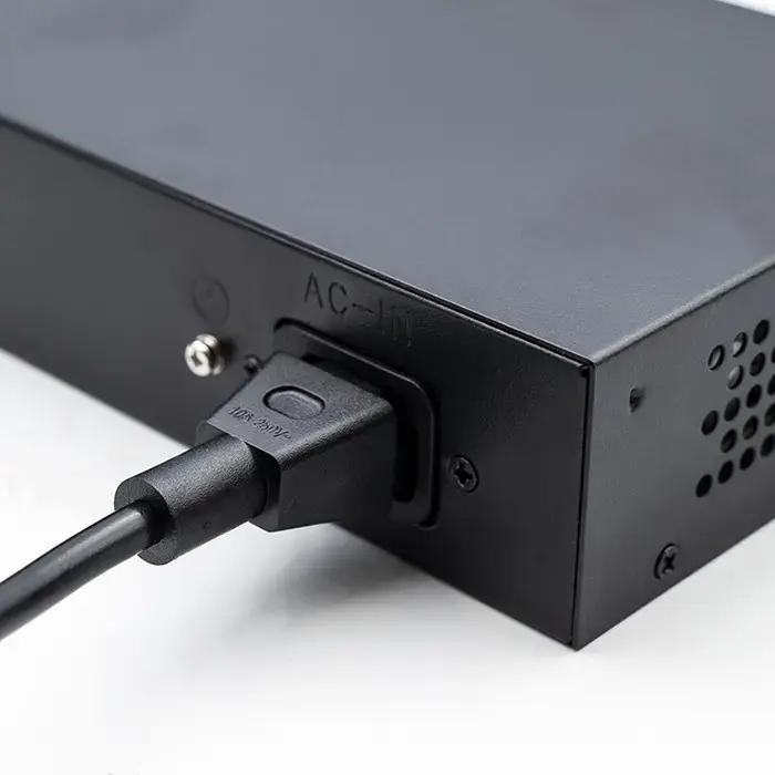 Ethernet Switch QOLTEC 52297 PoE RJ45 SFP Photo 8