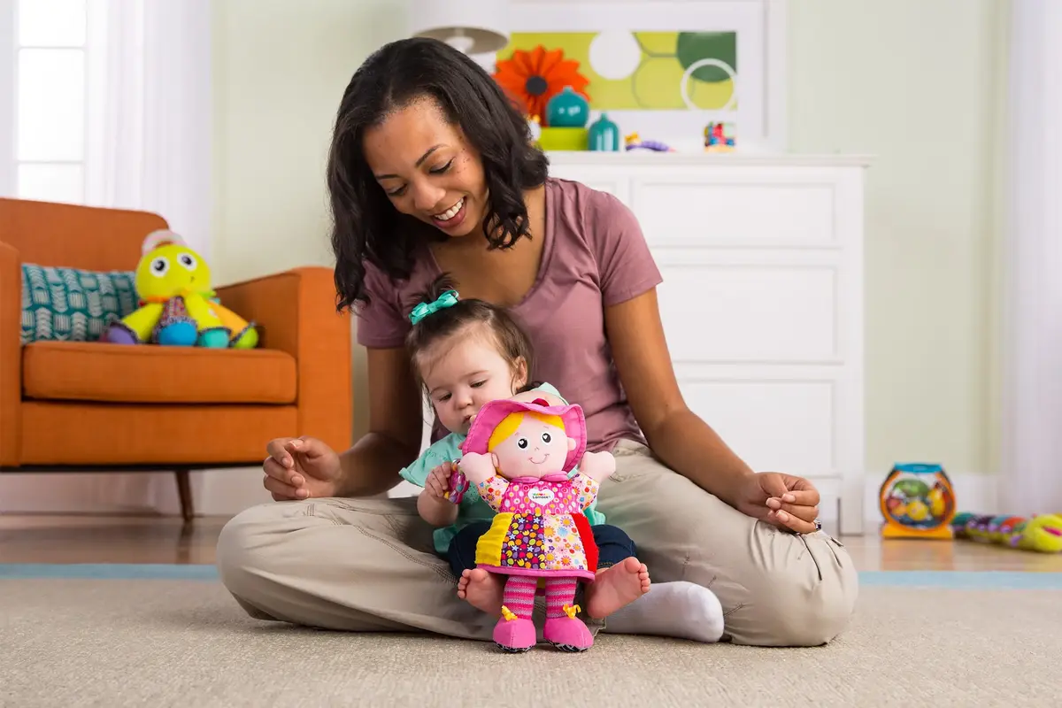 TOMY Lamaze My Friend Emily — mīkstā rotaļlieta Photo 5