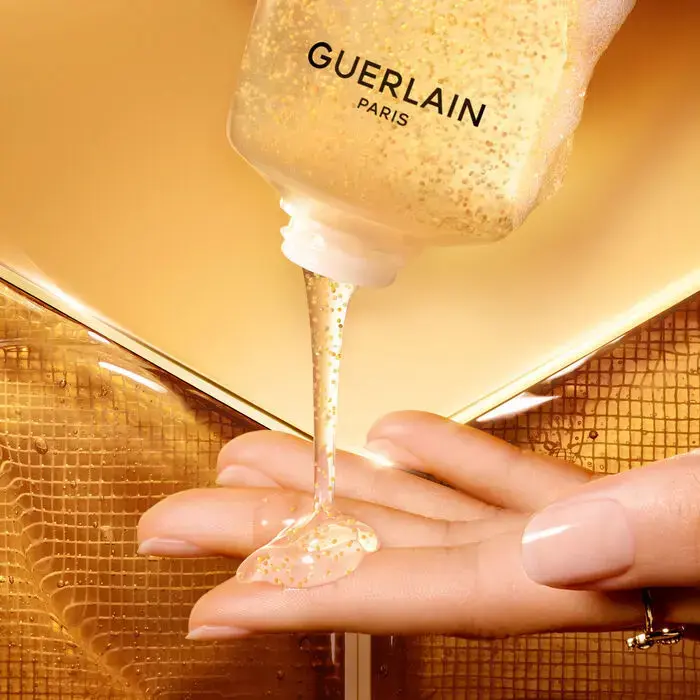 Guerlain Abeille Royale Cleansing Care-in-Mousse 175ml Photo 3