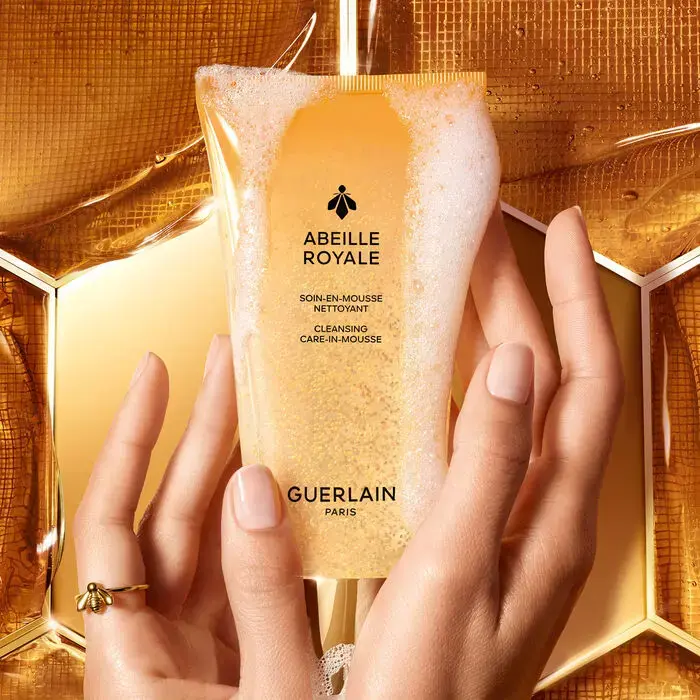 Guerlain Abeille Royale Cleansing Care-in-Mousse 175ml Photo 5
