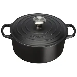 Roasting pan Le Creuset 21177240000430, cast iron, 4.2 L, Ø24 cm, black