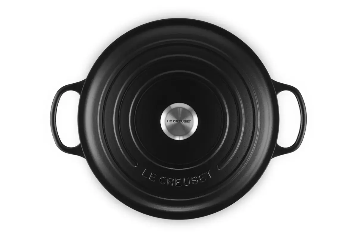 Le Creuset Signature Round Casserole 8.1 L Black Photo 4