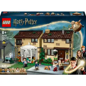Construction Toy LEGO Harry Potter 76451 Privet Drive Aunt Marge's Visit playset, 639 pieces, 5 minifigures