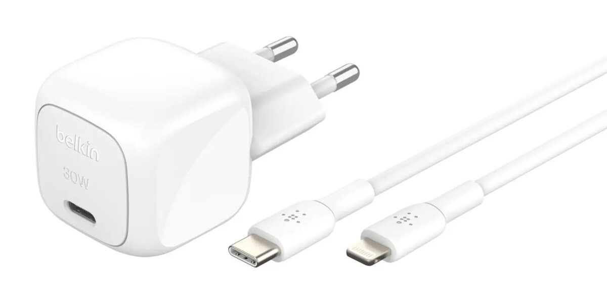 Belkin WCA008KQ1MWH-B5 universāls iekštelpu maiņstrāvas mobilo