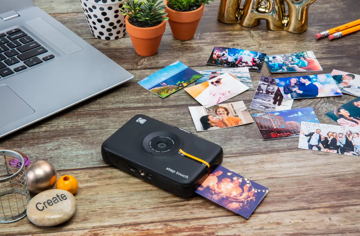 Kodak Step Touch Instant Photo Printer Photo 11