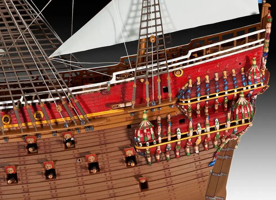 Burāšanas kuģa modelis Revell VASA Photo 3