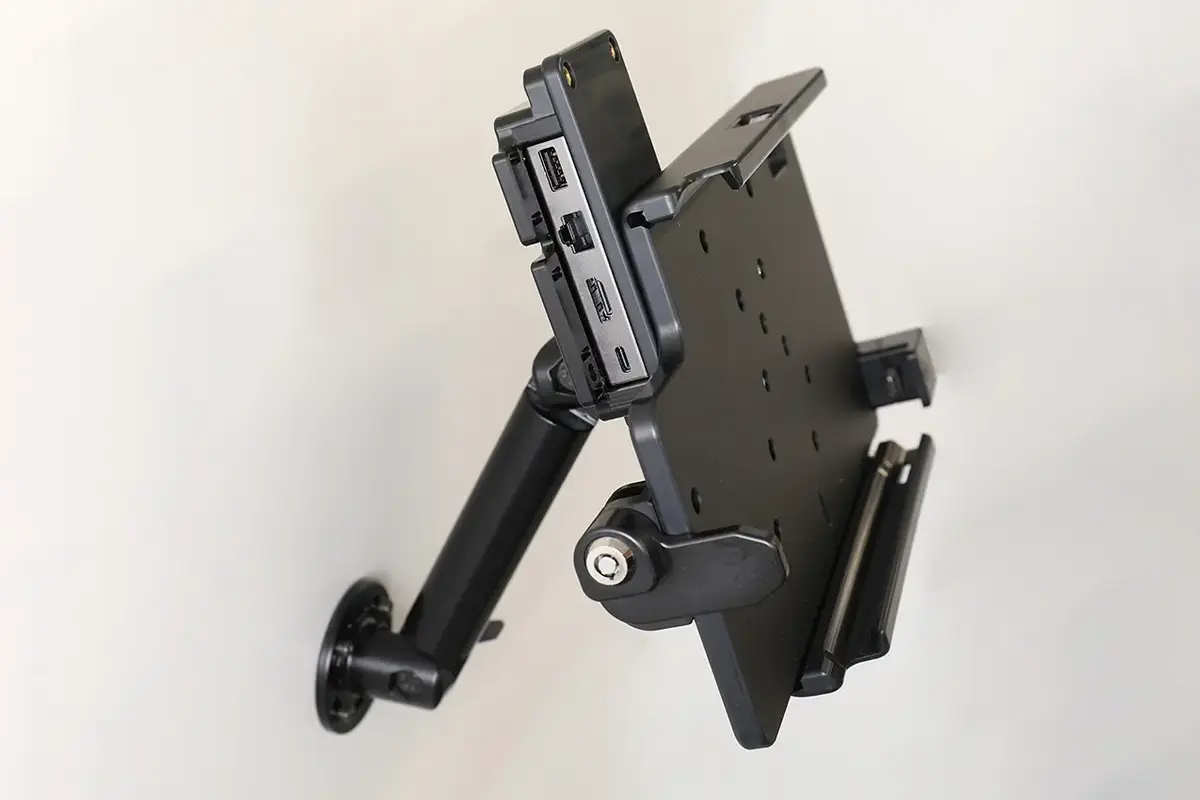 Интерфейсный хаб Brodit 217042 USB Type-C Photo 4
