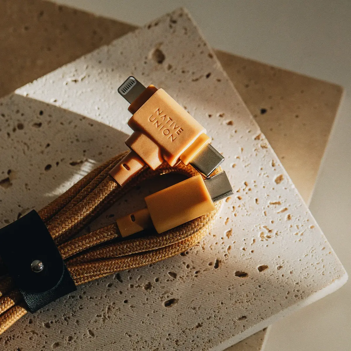 Native Union Belt Cable Duo — USB-C на USB-C/Lightning, 1,5 м Photo 7