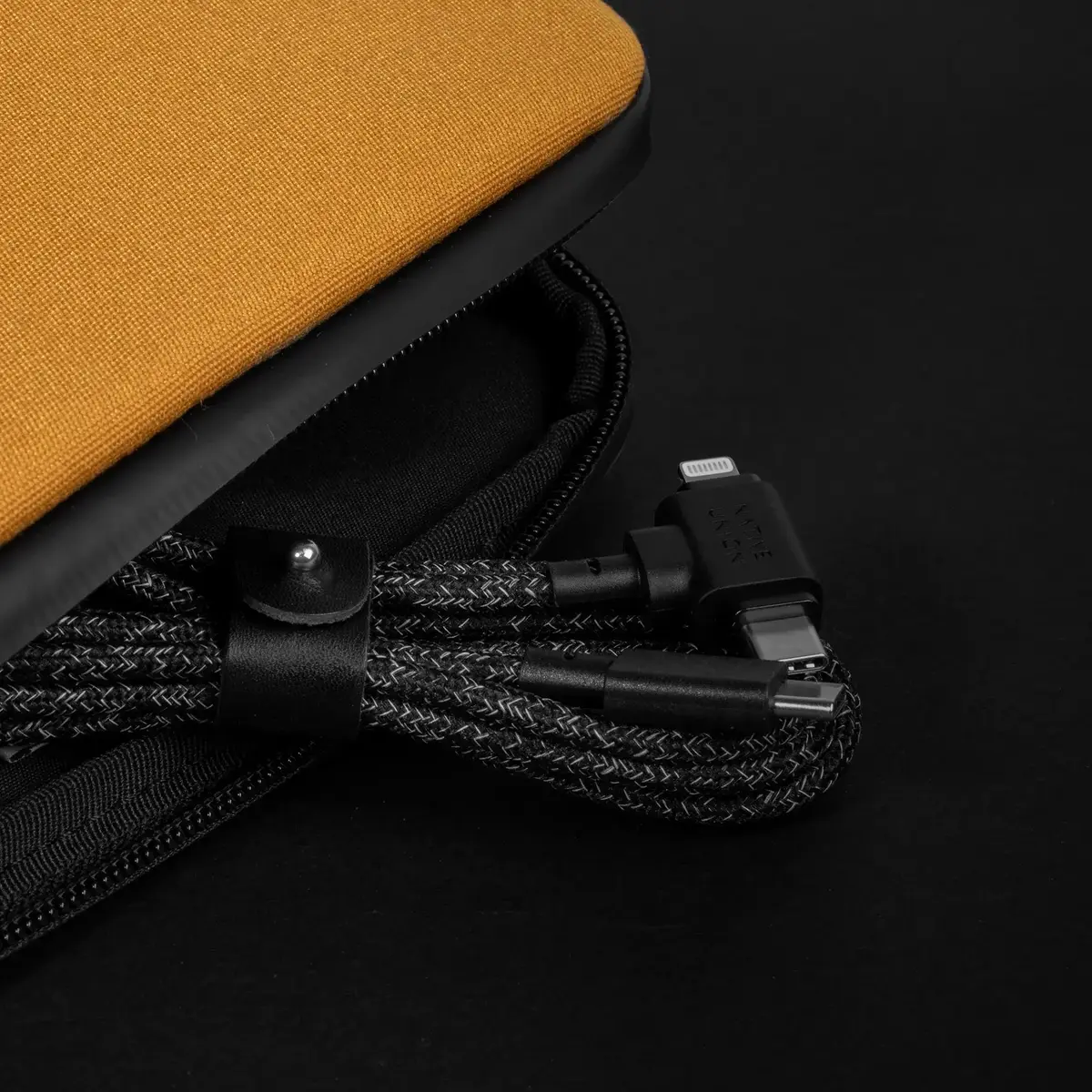 Native Union Belt Cable Duo — USB-C на USB-C/Lightning, 1,5 м Photo 8