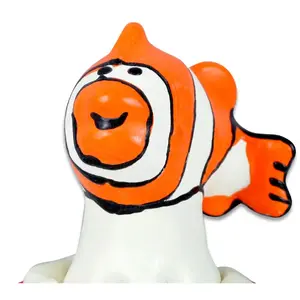Презервативы CONDOMERIE Handpainted Fish Orange D-243108 — декоративные латексные презервативы