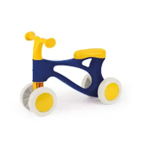 Mans pirmais motorollers zili dzeltens