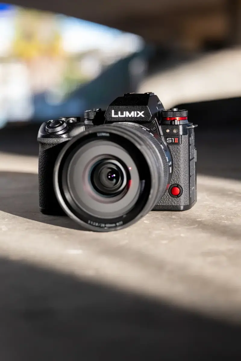 Panasonic Lumix DC-S1 II mirrorless camera 24–105mm Photo 14
