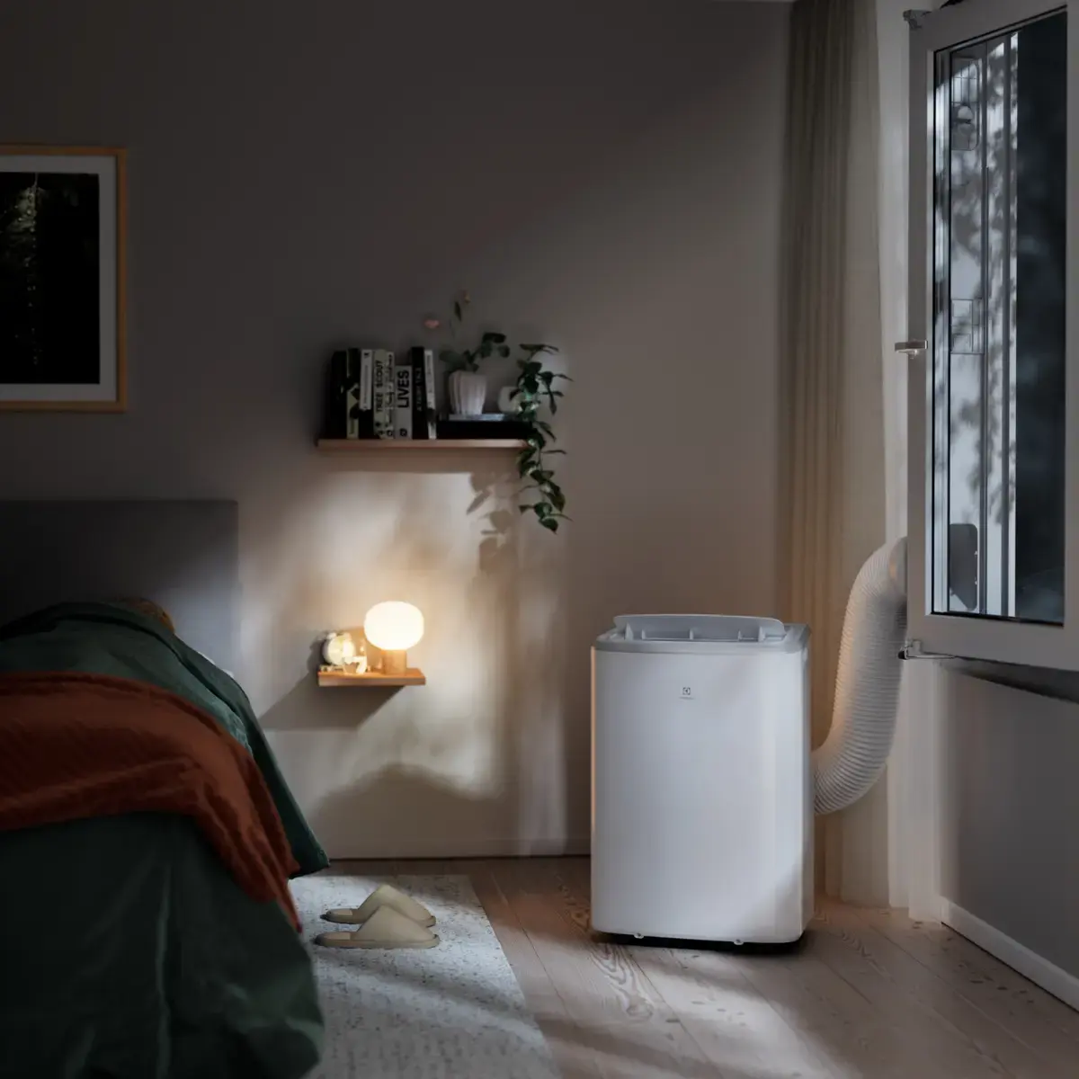Кондиционер Electrolux EXP34U339HW Photo 2