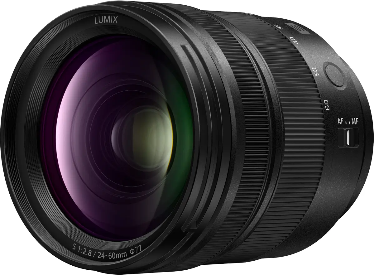 Panasonic Lumix S 24-60mm f/2.8 lens Photo 2
