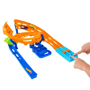 Набор машинок и треков Mattel Hot Wheels Action Whip Around Raceway 2 игрушечные машины 1:64