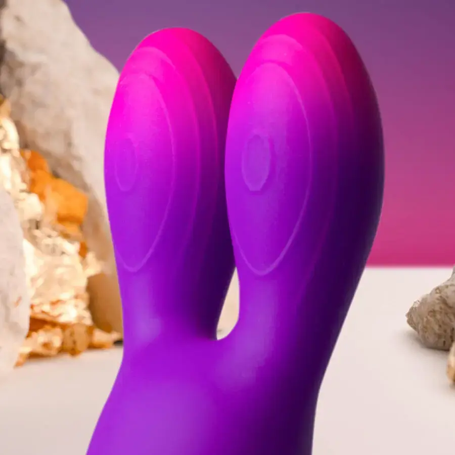 Vibrator rocks off Glo-Girl Bunny Photo 3