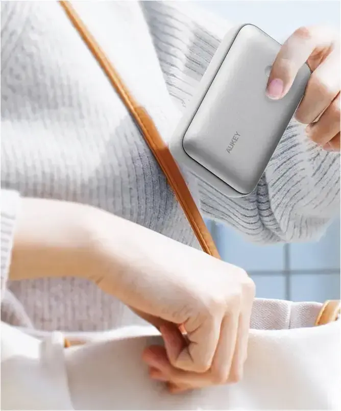 Portable Power Bank PB-Y57 2000mAh Photo 2