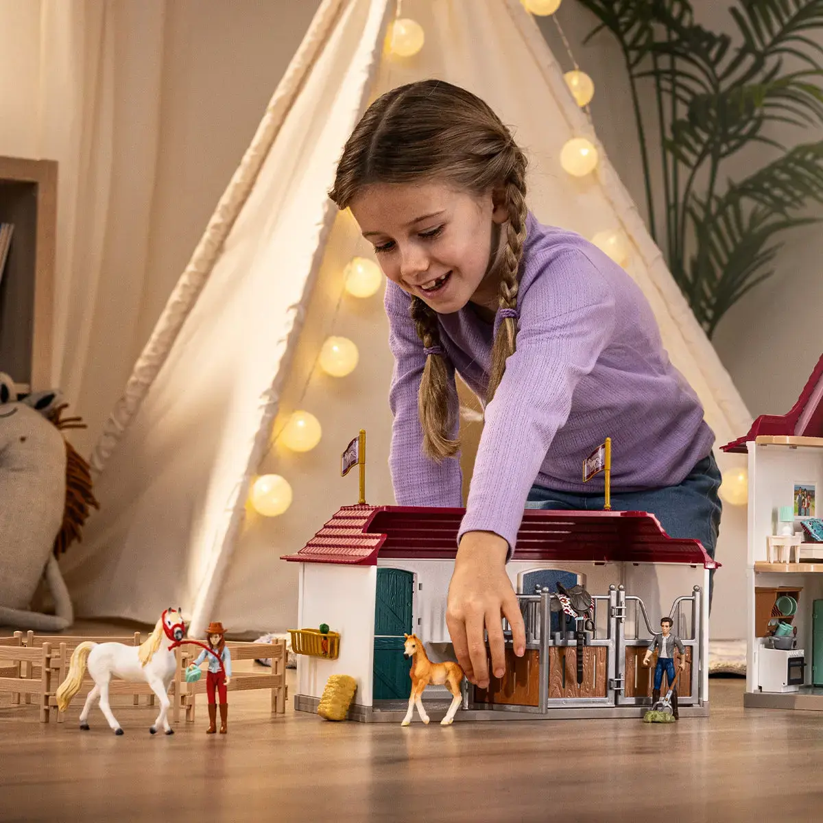 House Schleich HORSE CLUB Lakeside Country House and Stable Photo 2