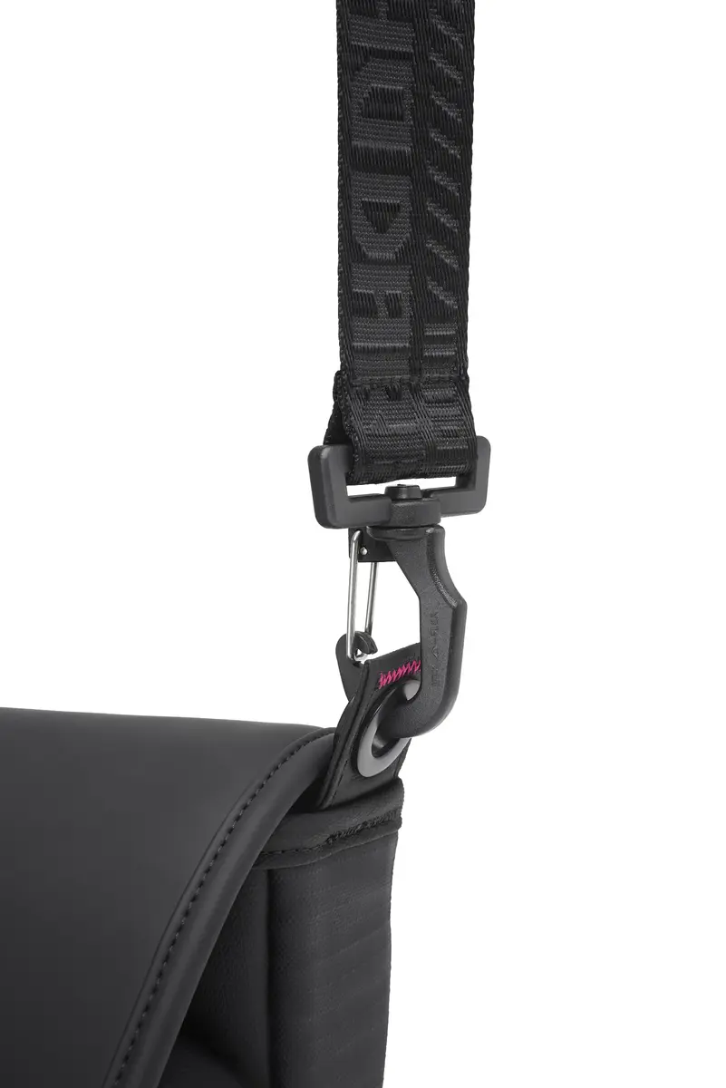Messenger case Asus BC3004 ROG SLASH SLING BAG 4.0 Photo 6