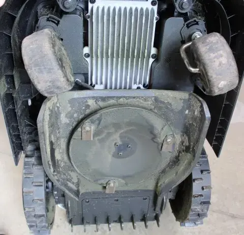Lawn Mower Ecovacs GOAT O500 Panorama Photo 2