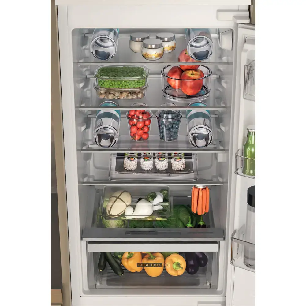 Встраиваемый холодильник Whirlpool WHC18D011C1 SF Photo 6