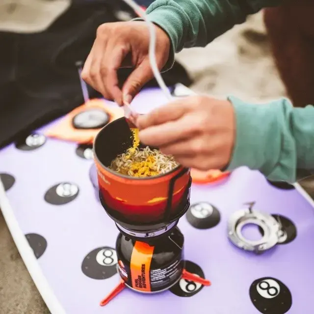 Jetboil MiniMo portable camping stove Photo 2