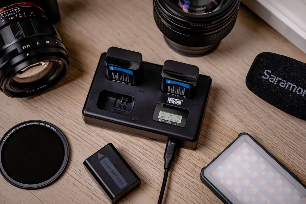 Battery charger Newell TT-USB-C for Sony NP-FW50 Photo 5