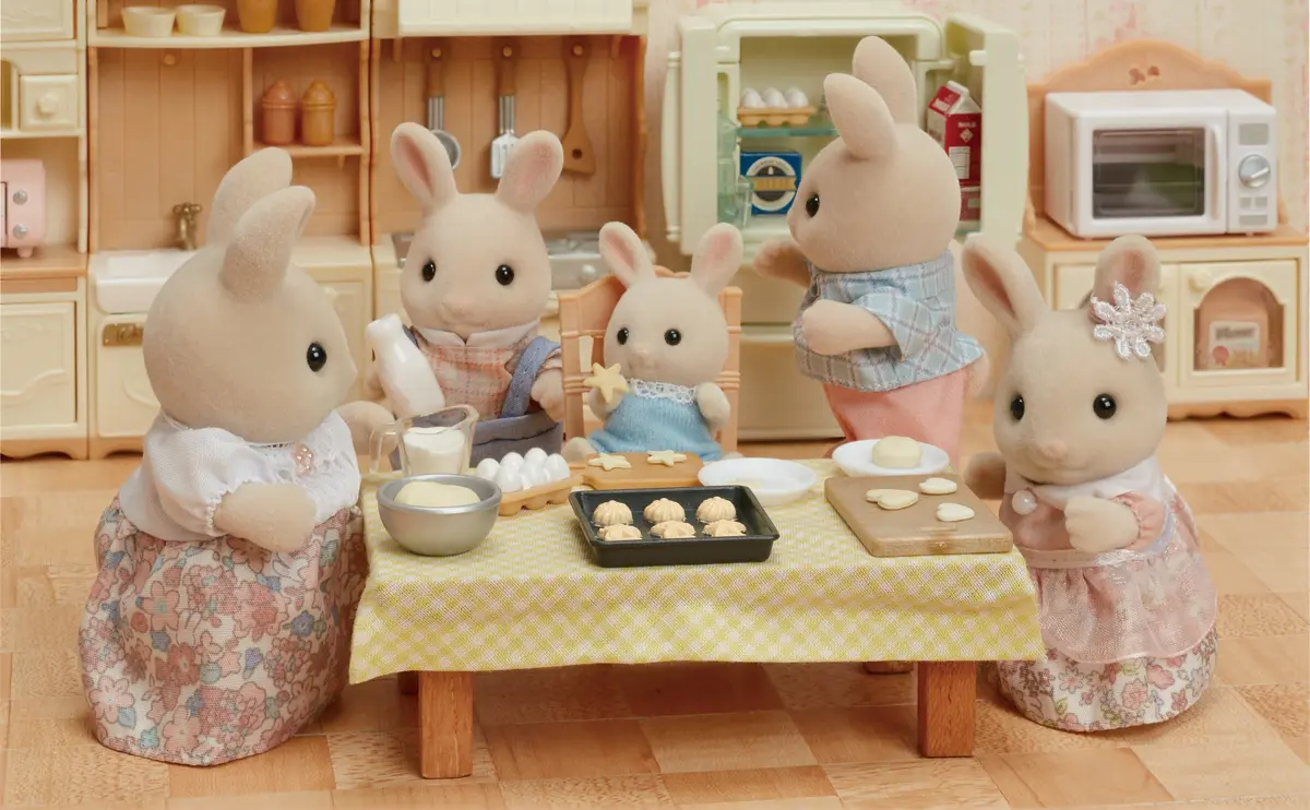 Epoch Sylvanian Families 5706 Milk Bunny Family Toy Photo 4