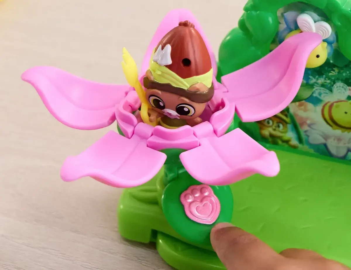 Spinmaster Gabby’s Dollhouse Movie Garden Set 6074117 Photo 4