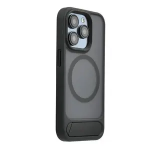 Защитный резиновый чехол MagSafe с подставкой для Apple iPhone 15 Pro Max — Evelatus, черный