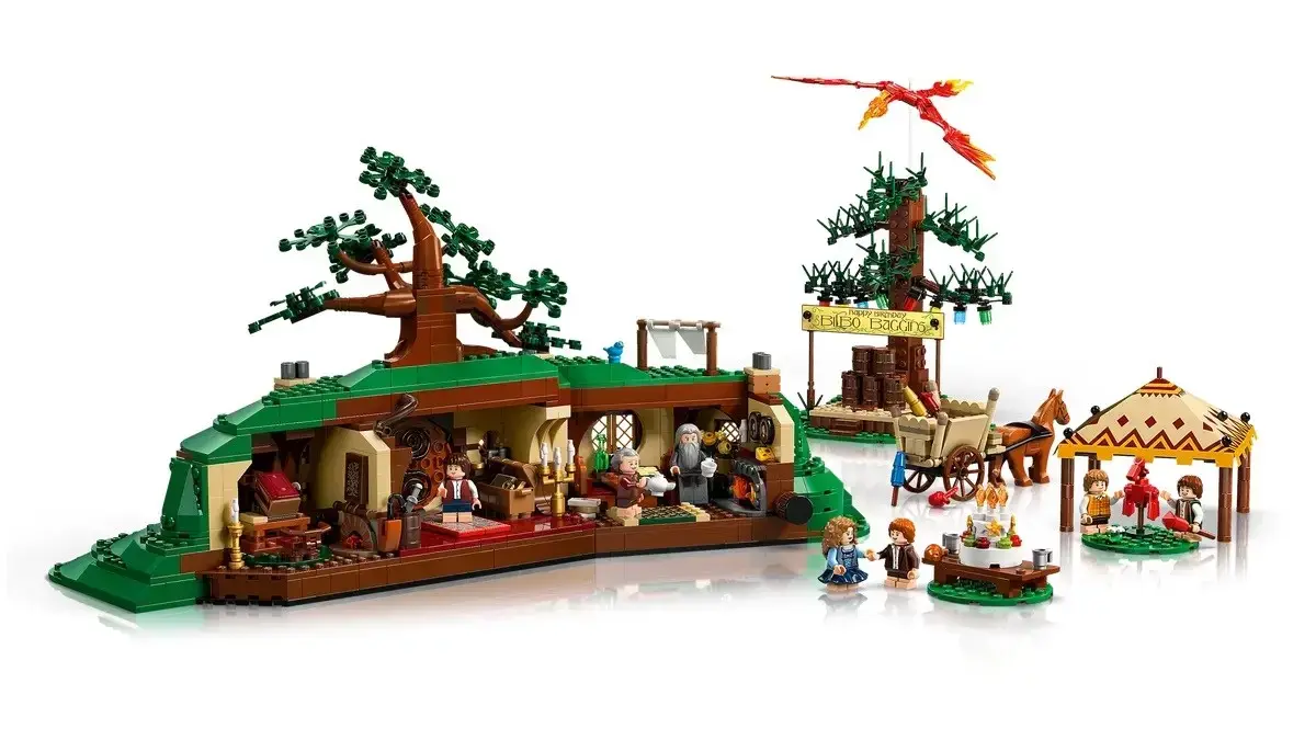 LEGO The Lord of the Rings Shire 10354 set Photo 5