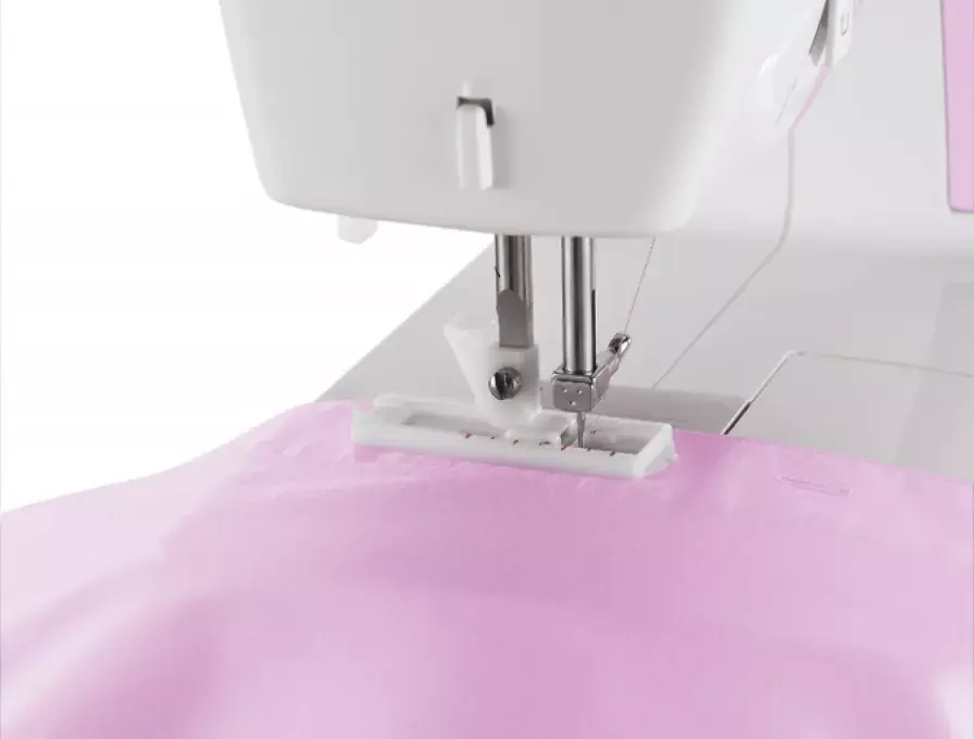 Automatic sewing machine SINGER 3223 Simple Photo 4