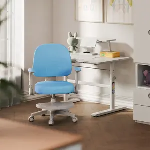 Pagriežams krēsls Mark Adler Junior 5.0 Blue — ergonomisks bērnu krēsls, tīkliņspine, regulējams sēdeklis 42–54 cm, roku balsti, riteņi