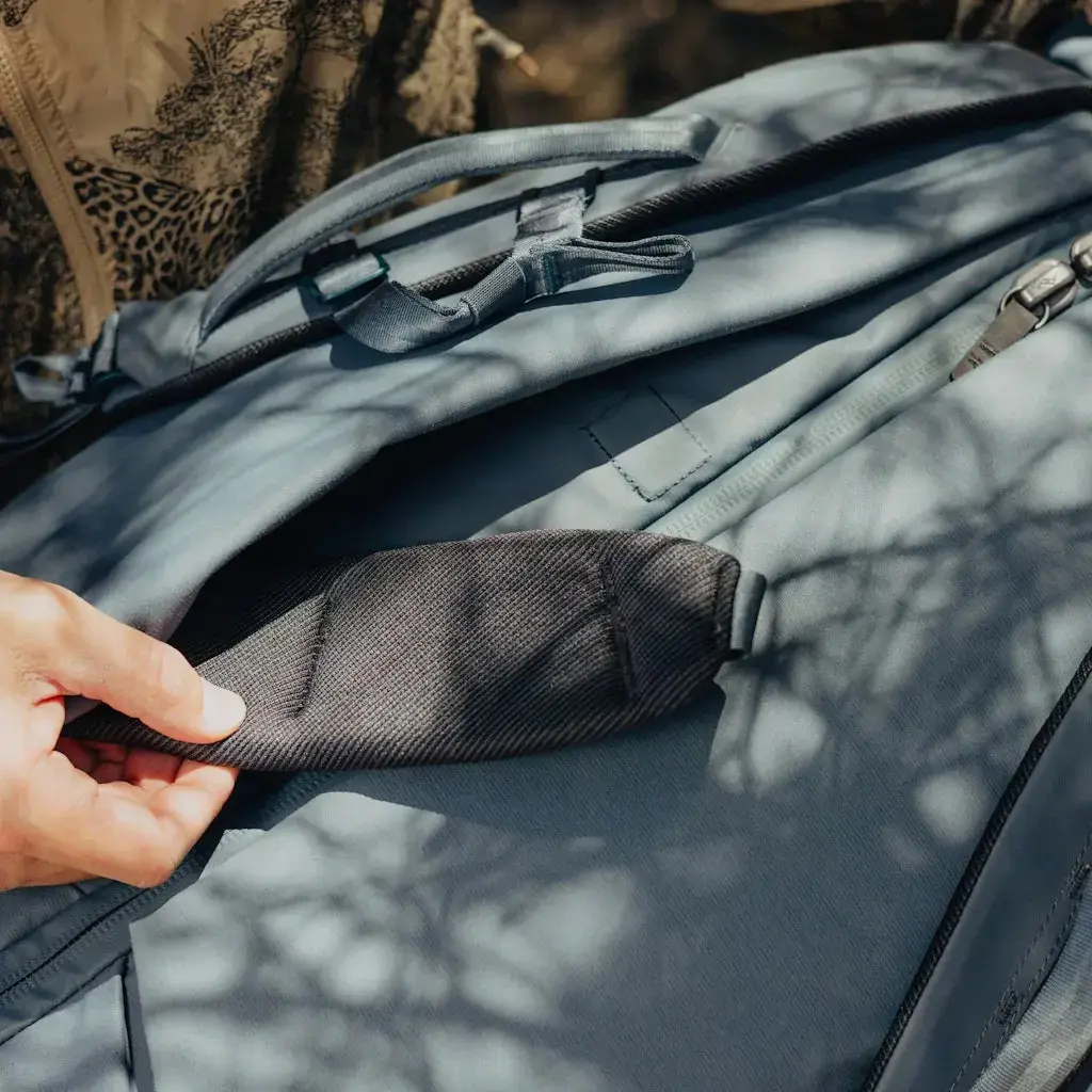 Peak Design Travel 65L Ocean duffel pack Photo 8