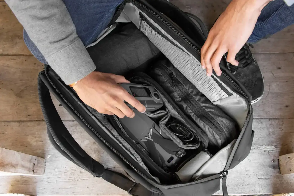 Peak Design Travel 65L Ocean duffel pack Photo 14