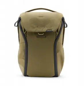 Backpack Peak Design Everyday Backpack V2 20L Kelp — camera and everyday carry bag