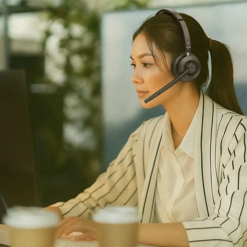 Наушники Creative On-Ear-Headset Chat Wireless Photo 2